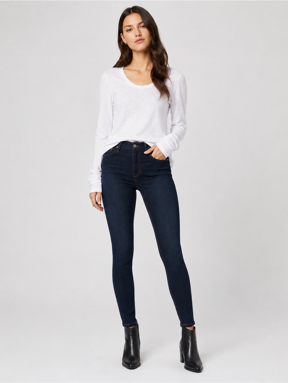Paige women’s Hoxton ultra skinny jeans- PERFECT CONDITION